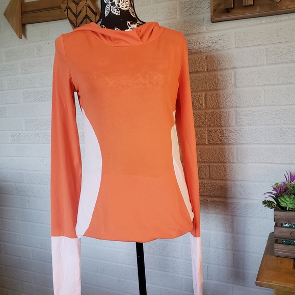 Vessos lightweight hoodie pullover size medium - Picture 12 of 13